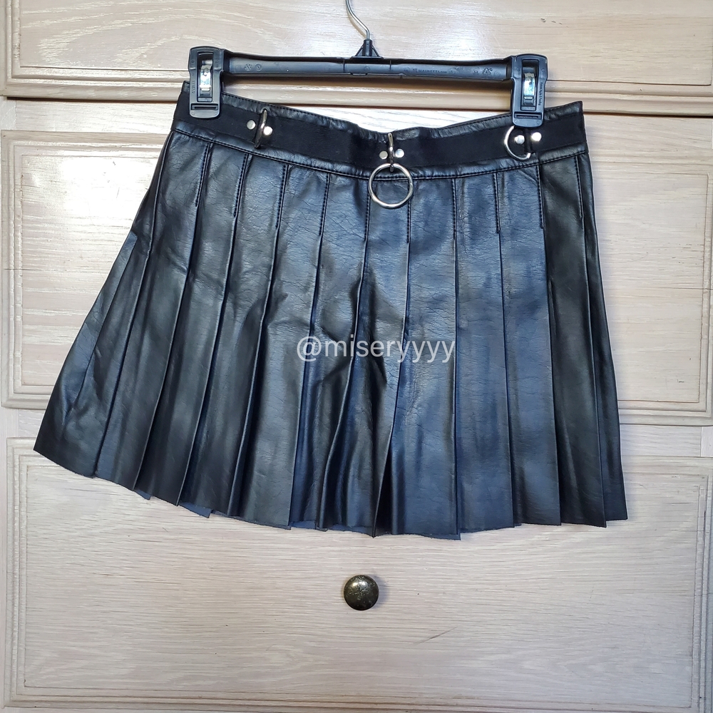 SOLD OUT NWT Dolls Kill/Current Mood Skirt